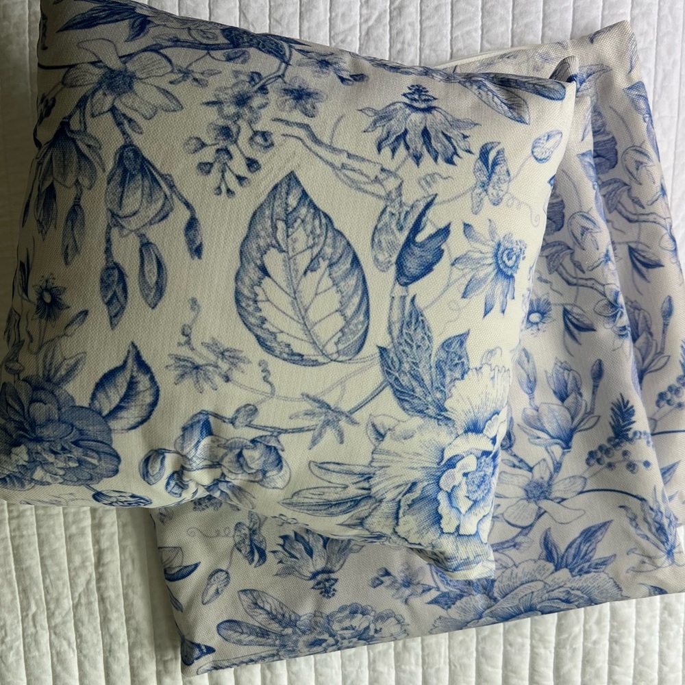 3 -16x16 Floral Blue and White Pillow Case - Picture 3 of 4